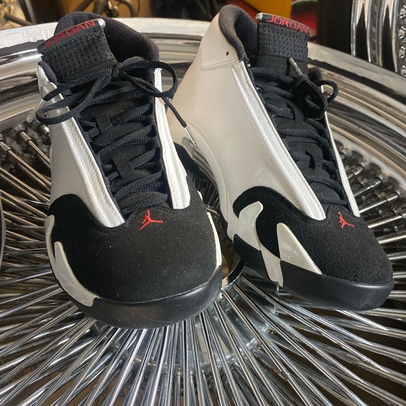 XIV - Picture 3 of 4